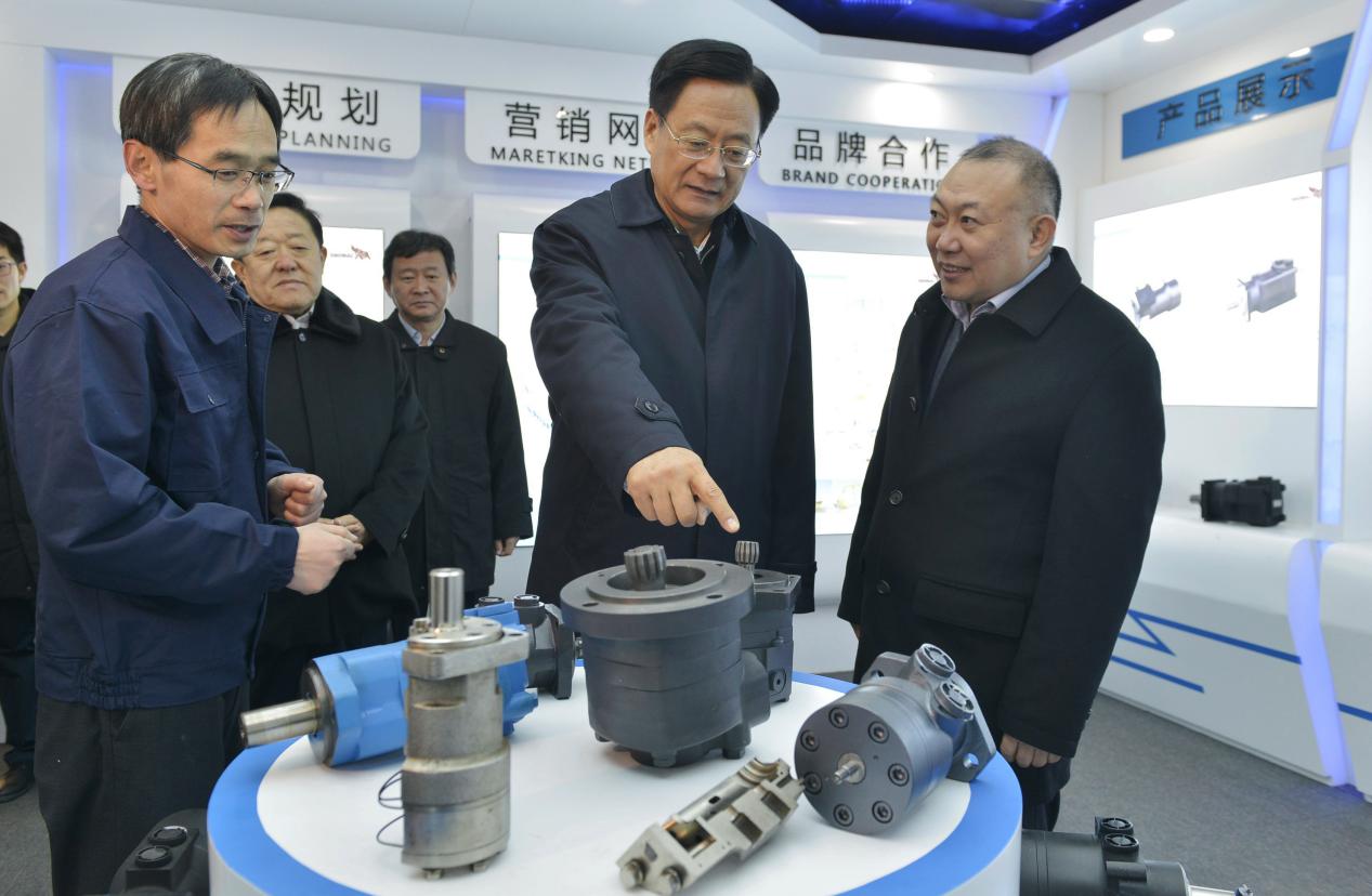 山東省政協(xié)主席劉偉到濟(jì)南天業(yè)公司調(diào)研 