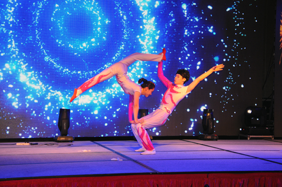 美輪美奐的歌舞演出