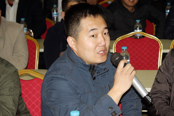 與會嘉賓發(fā)言并討論