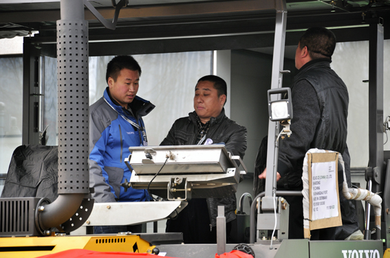 樣機(jī)觀摩與試駕